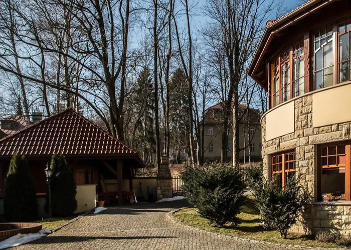 Alexandra Guest house *